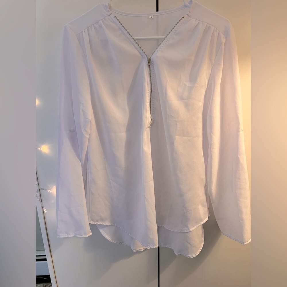 White Blouse! 🤍🤍